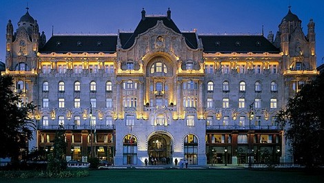 Selezione di oltre 75.000 hotels di 6 5 4 stelle nel Mondo